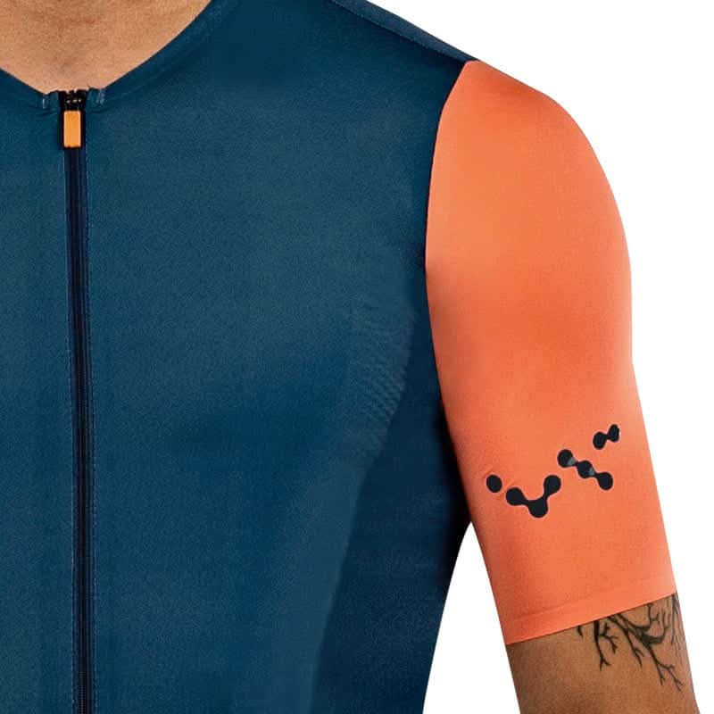 Jersey de Ciclismo Santic Sinni para Hombre - Ergonomía y Ventilación Estratégica