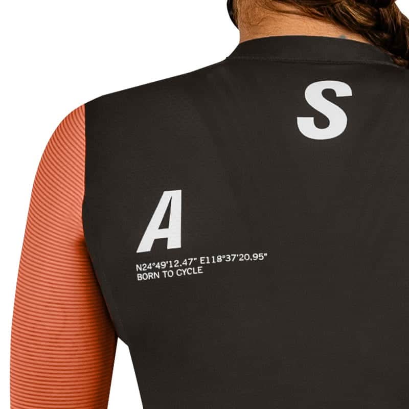Jersey de Ciclismo Santic Corian Mujer - Transpirabilidad y Ajuste Ergonómico